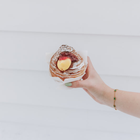 Cruffin – Custard & Jam Croissant Scroll